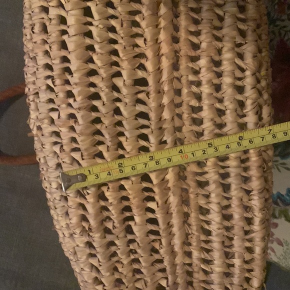 Large Straw Bag W/ Leather Handles - Picture 7 of 11